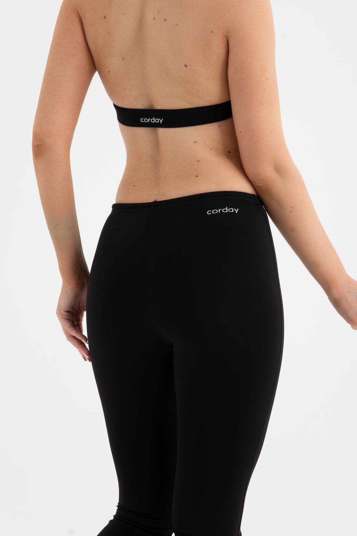 CORDAY DYNAMIC Black Flare Pantolon - kumaş detayı