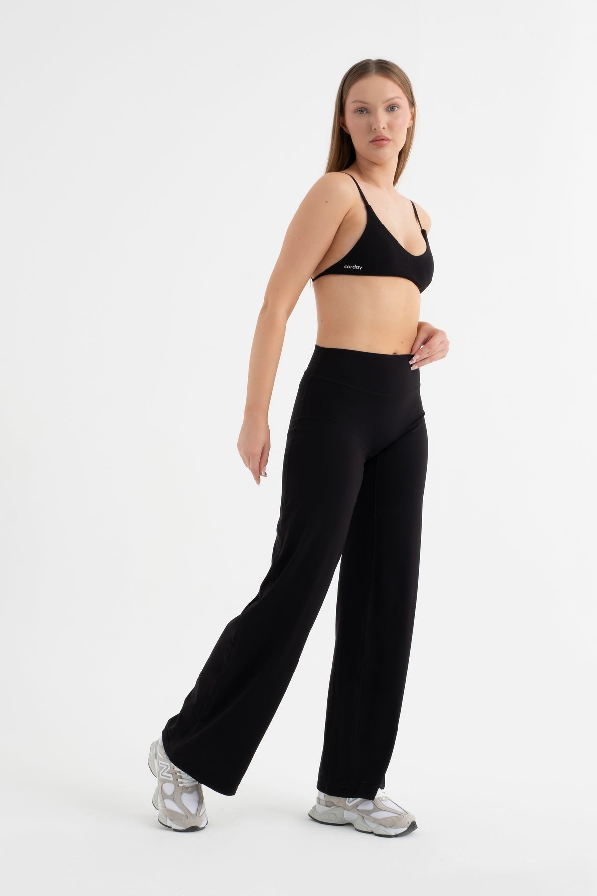 CORDAY STRIDE Midnight siyah spor büstiyer - detay görünümü