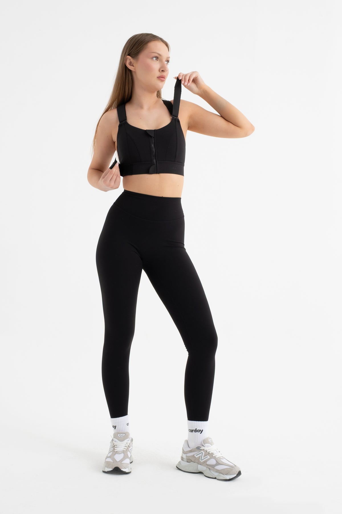 CORDAY Black Form Bra - askı detayı
